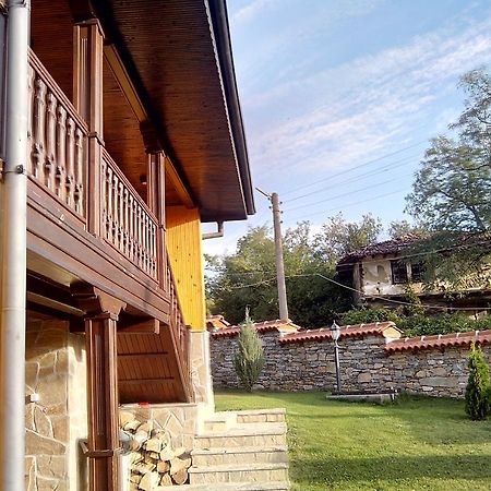 Sinabovite Houses Hotel Badevci Kültér fotó