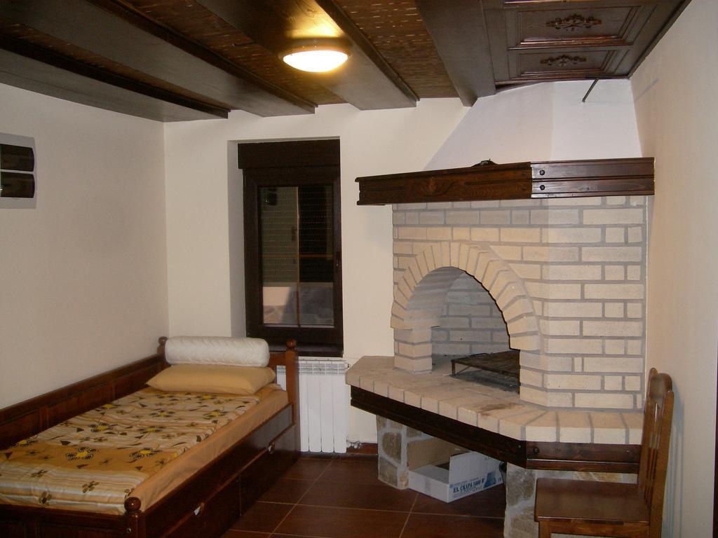 Sinabovite Houses Hotel Badevci Szoba fotó