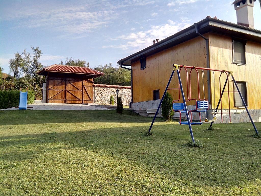 Sinabovite Houses Hotel Badevci Szoba fotó