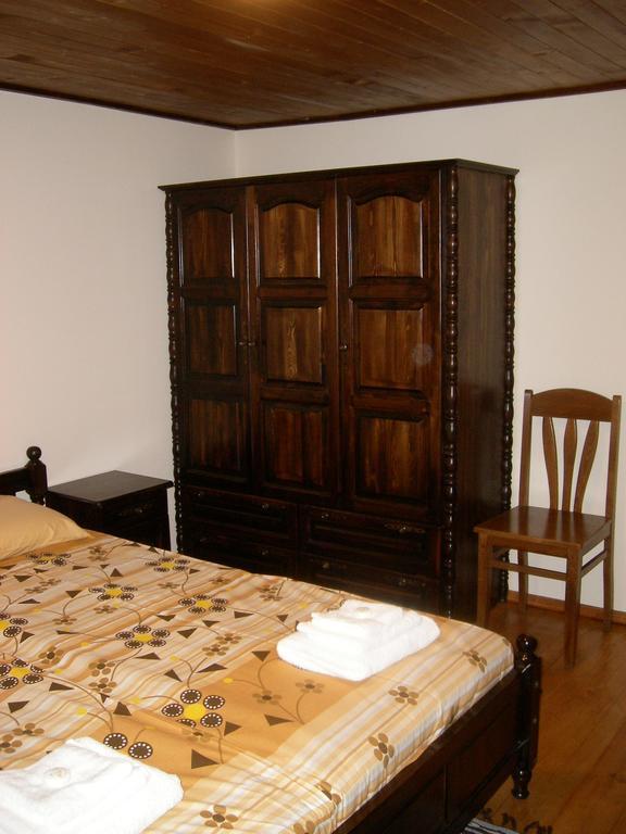 Sinabovite Houses Hotel Badevci Szoba fotó