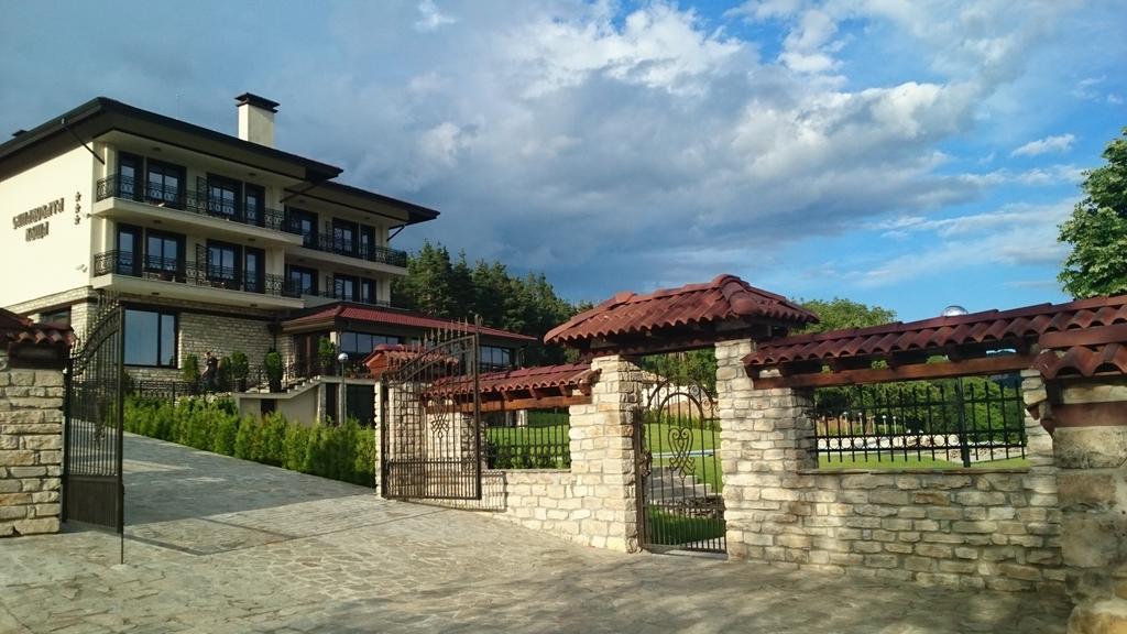 Sinabovite Houses Hotel Badevci Kültér fotó