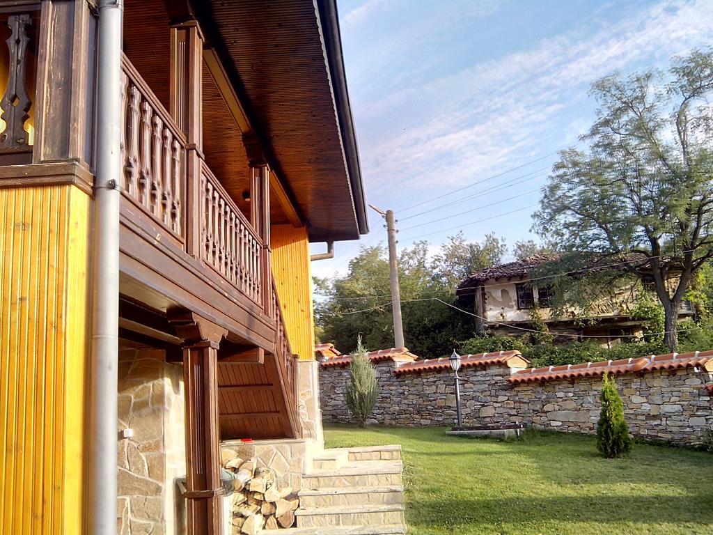 Sinabovite Houses Hotel Badevci Kültér fotó