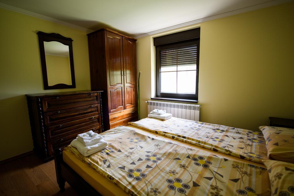 Sinabovite Houses Hotel Badevci Kültér fotó